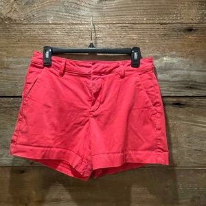 Lila Ryan red ladies chino shorts size 6